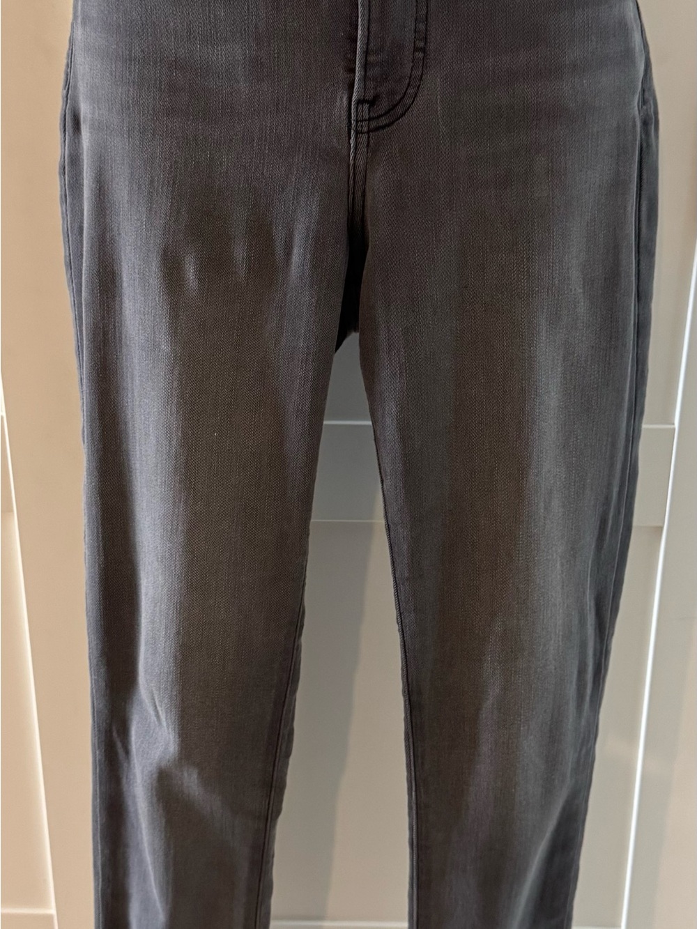 Express Women's Skinny Pants in Charcoal Gray